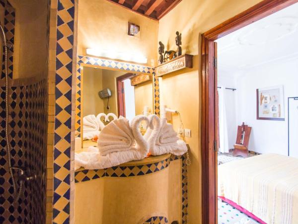 Riad Dar Skalli & SPA : photo 4 de la chambre andalous - chambre double