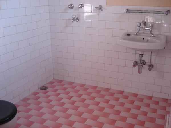 New Pokhara Lodge - Pokhara Lakeside : photo 4 de la chambre chambre familiale avec salle de bains privative