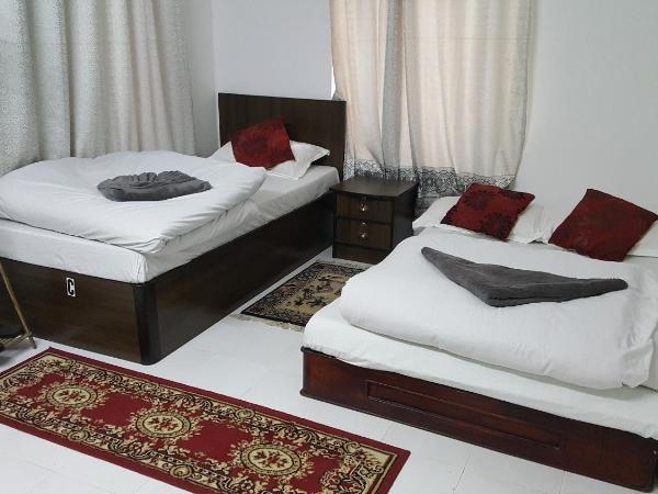 BnB Royal Tourist House : photo 8 de la chambre chambre lit queen-size