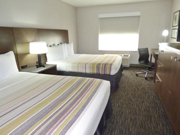 Country Inn & Suites by Radisson, Tampa-Brandon, FL : photo 2 de la chambre chambre avec 2 grands lits queen-size 
