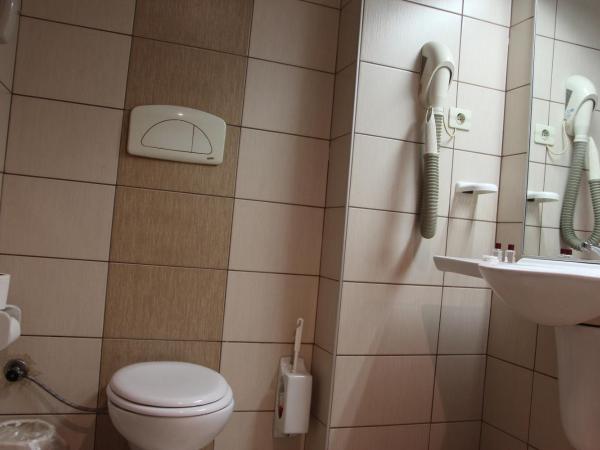 Akyuz Hotel : photo 4 de la chambre chambre double