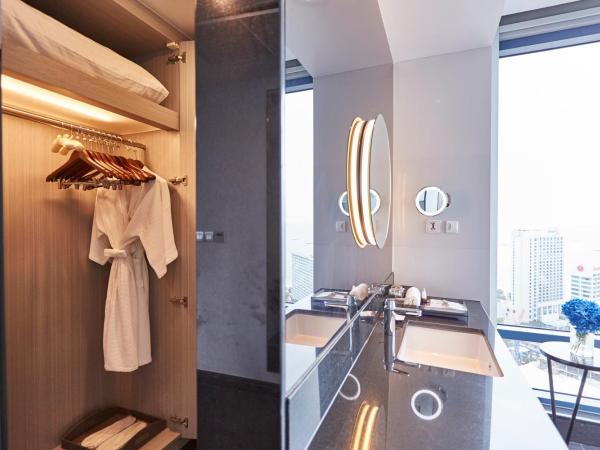 Grande Centre Point Pattaya : photo 5 de la chambre suite panoramique