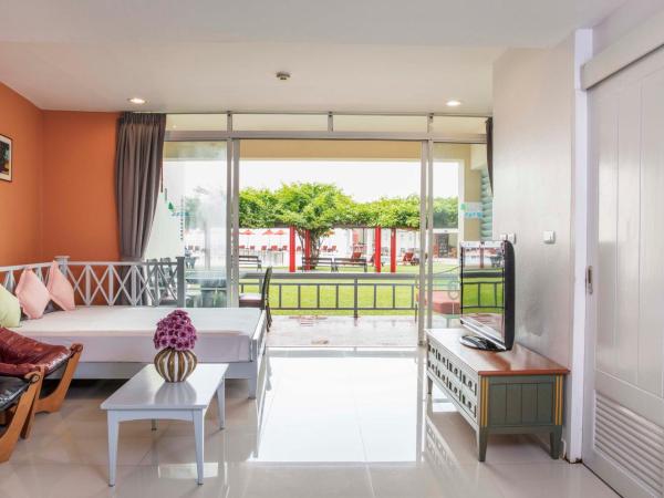 Chom View Hotel, Hua Hin : photo 1 de la chambre duplex 2 chambres - vue sur mer