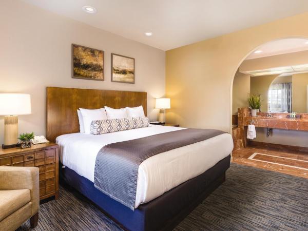 The Legacy Golf Resort : photo 7 de la chambre suite 1 chambre avec canapé-lit