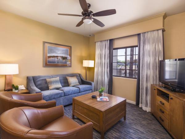 The Legacy Golf Resort : photo 4 de la chambre suite 1 chambre avec canapé-lit