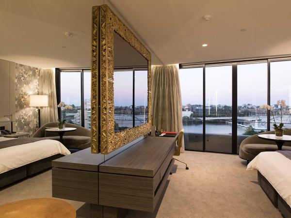 Emporium Hotel South Bank : photo 2 de la chambre suite lit king-size river city