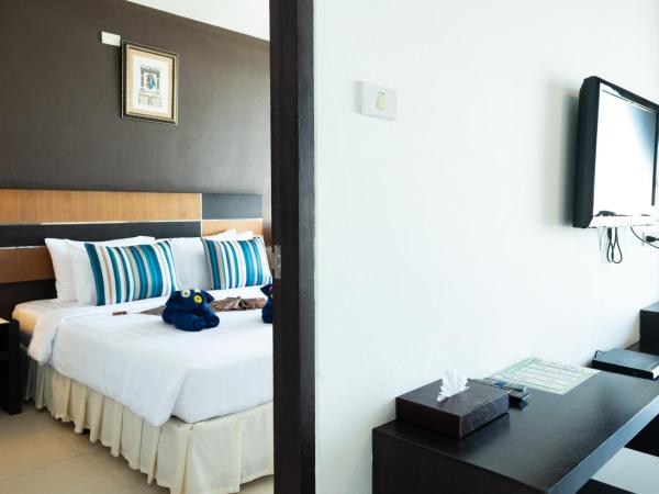 Vogue Pattaya Hotel : photo 4 de la chambre suite junior
