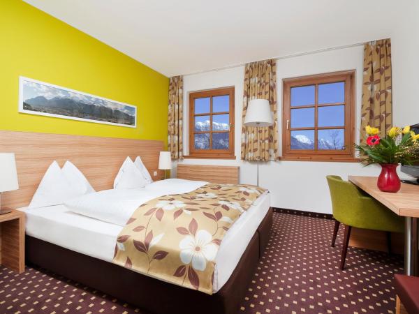 Alphotel Innsbruck : photo 3 de la chambre chambre double ou lits jumeaux avec place de parking
