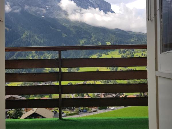 Bel-Air Eden : photo 2 de la chambre chambre double ou lits jumeaux avec balcon - vue sur montagne