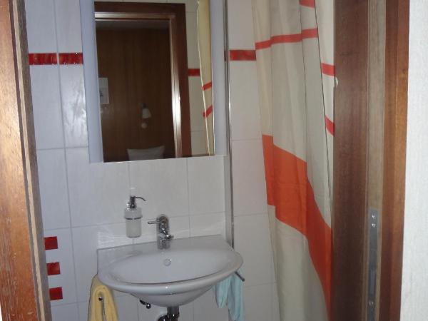 Bel-Air Eden : photo 1 de la chambre petite chambre lits jumeaux