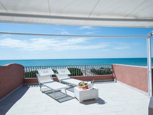 Park Hotel Maracaibo : photo 8 de la chambre chambre triple supérieure - vue sur mer