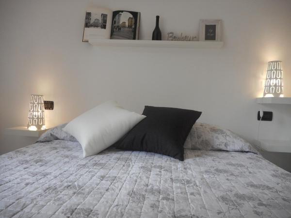 Borgo Antico Rooms Self Check-in : photo 1 de la chambre chambre double avec salle de bains privative