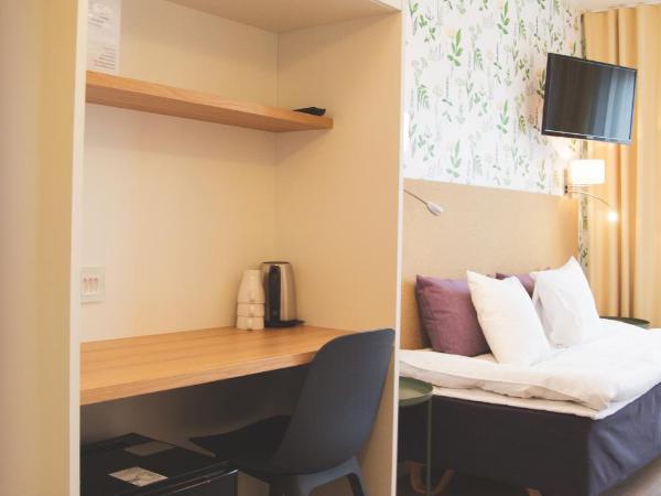 Hotel Aakenus : photo 5 de la chambre chambre triple