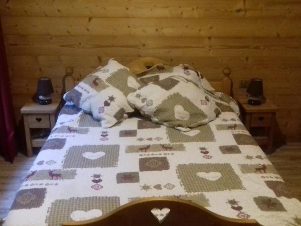 chalet le plan du rtia : photo 5 de la chambre chambre double - vue sur montagne