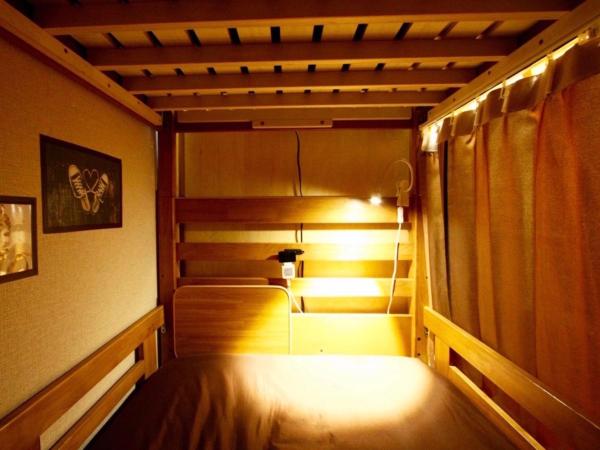 Osaka Guesthouse Nest : photo 1 de la chambre lit superposé dans dortoir pour femmes