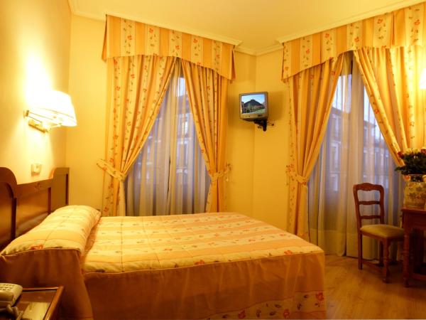 Hostal Silserranos : photo 3 de la chambre chambre double ou lits jumeaux