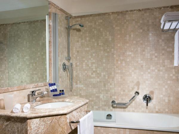 Hotel Royal Continental : photo 3 de la chambre chambre double ou lits jumeaux supérieure - vue sur mer