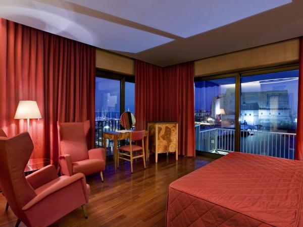 Hotel Royal Continental : photo 6 de la chambre suite junior design - vue sur mer