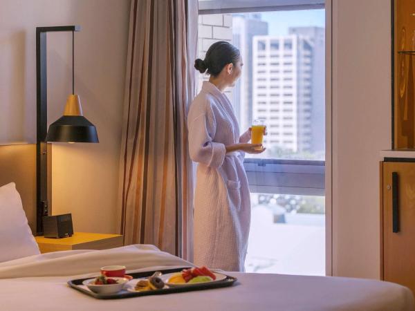 Mercure Brisbane King George Square : photo 3 de la chambre chambre supérieure lit queen-size