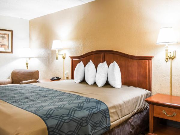 Econo Lodge Midtown : photo 9 de la chambre chambre lit king-size - non-fumeurs