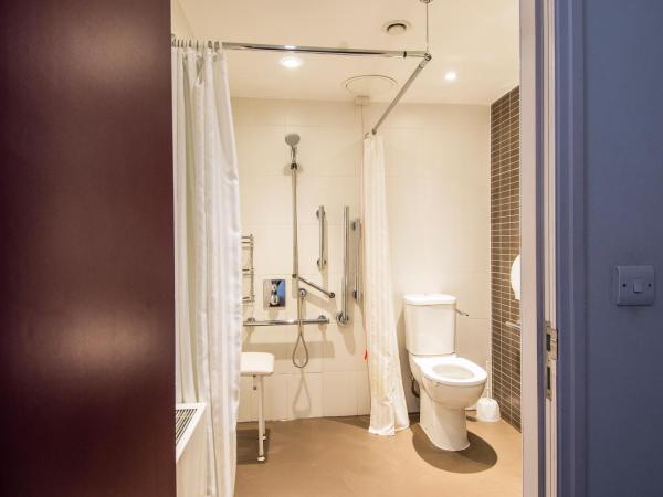 Safestay London Elephant & Castle : photo 5 de la chambre chambre triple avec salle de bains privative