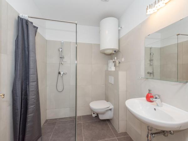 Metro Apartments Vienna : photo 4 de la chambre chambre double Économique