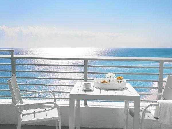 Grand Beach Hotel : photo 4 de la chambre suite lit king-size - vue sur océan