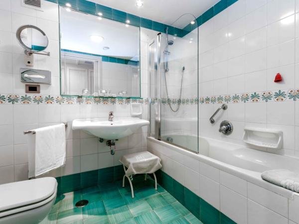 Punta Molino Beach Resort & Thermal Spa : photo 6 de la chambre chambre double confort - vue sur jardin