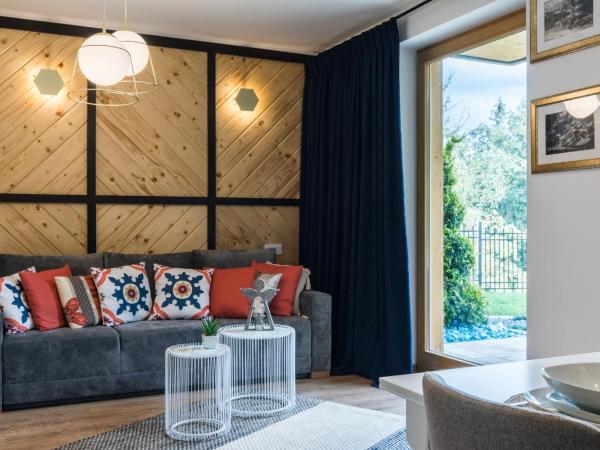 Rezydencja Sobiczkowa Apartamenty : photo 1 de la chambre studio avec canapé-lit