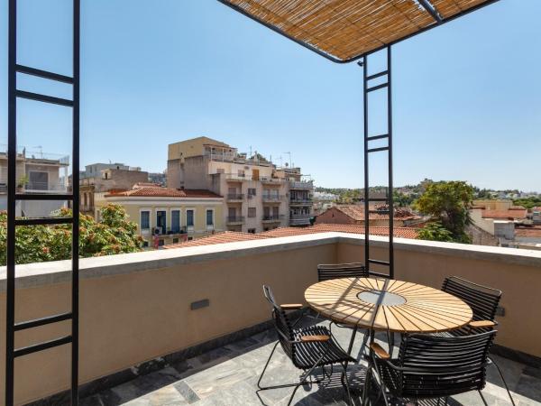 The Foundry Suites : photo 7 de la chambre suite lit king-size avec balcon