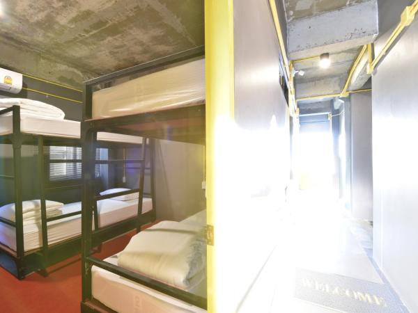 248 STREET HOSTEL : photo 2 de la chambre lit dans dortoir mixte de 6 lits