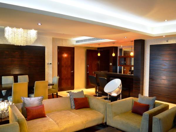 Vivanta Hyderabad, Begumpet : photo 5 de la chambre presidential suite - king bed