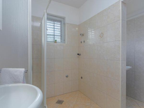 Apartment Complex Sauko : photo 3 de la chambre chambre double ou lits jumeaux