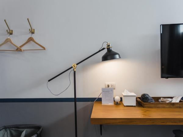 Spinomad hostel : photo 5 de la chambre chambre double deluxe avec balcon