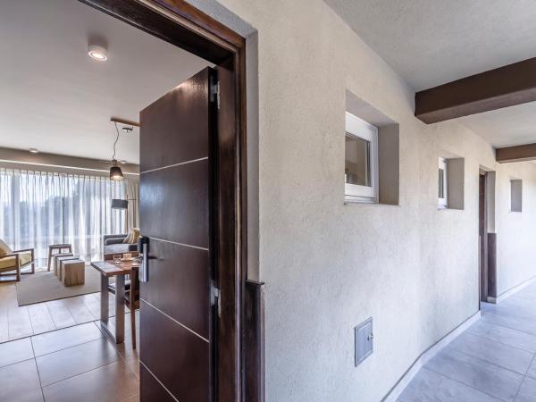 Aguila Mora Suites & Spa : photo 5 de la chambre suite lit queen-size