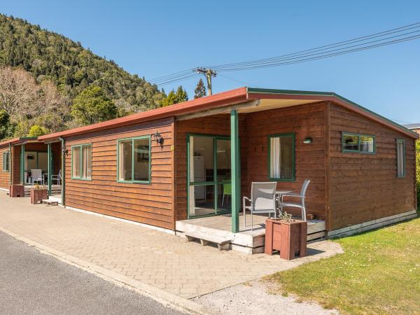 Blue Lake TOP 10 Holiday Park : photo 1 de la chambre chalet 2 chambres avec kitchenette