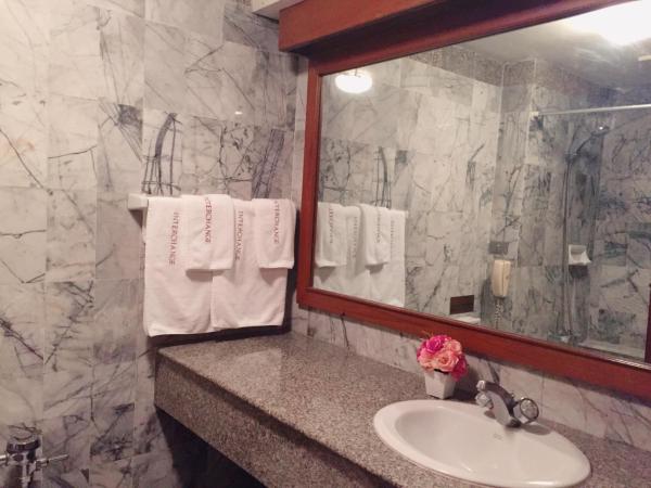 Interchange Tower Serviced Apartment - SHA Extra Plus : photo 2 de la chambre chambre deluxe double ou lits jumeaux