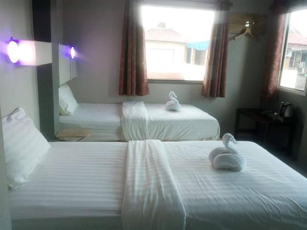 Thapae Gate Lodge : photo 6 de la chambre chambre lits jumeaux deluxe