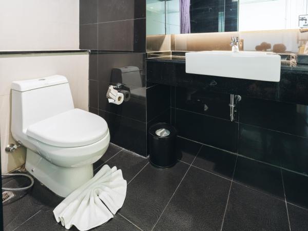 Kiang Haad Beach Hua Hin : photo 8 de la chambre deluxe pool access room king bed