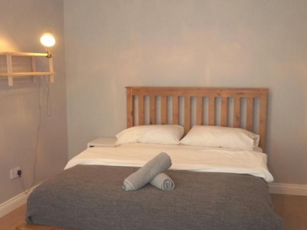 Big Yellow Door in Queens Quarter : photo 4 de la chambre chambre lit king-size supérieure