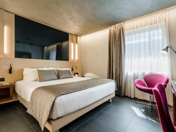 Hotel Metropolis : photo 1 de la chambre chambre lit king-size standard