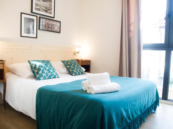 Georges Hostel & Café : photo 4 de la chambre chambre double standard avec salle de bains commune