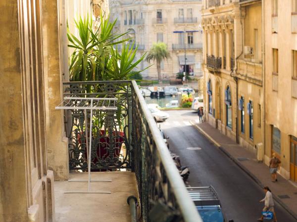 Georges Hostel & Café : photo 5 de la chambre lit simple dans dortoir de 4 lits