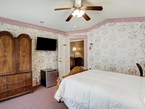 Sara's Inn on the Boulevard : photo 5 de la chambre chambre lit queen-size