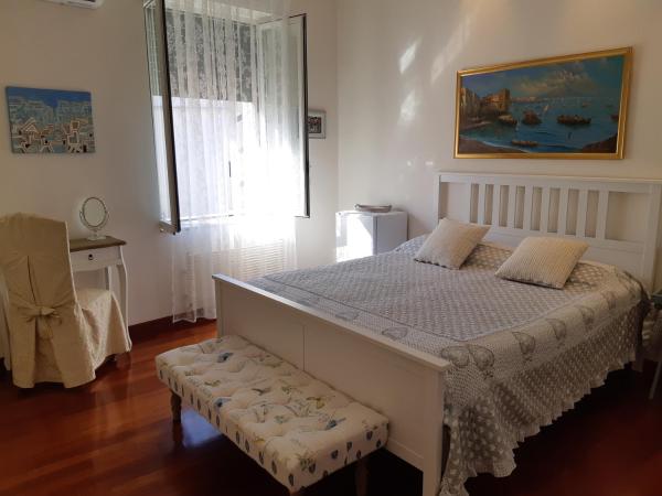 Dolce Vita Vomero : photo 10 de la chambre chambre double avec salle de bains privative