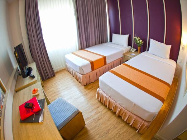 Trang Hotel Bangkok - SHA Plus : photo 7 de la chambre chambre double ou lits jumeaux supérieure