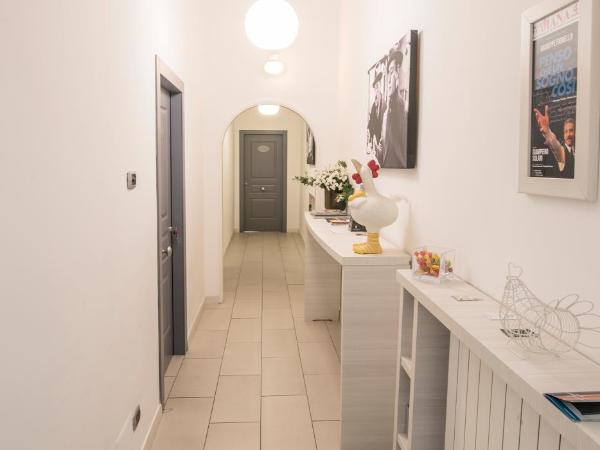 B&B Solimena : photo 5 de la chambre chambre quadruple avec salle de bains