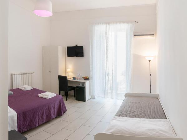 B&B Solimena : photo 4 de la chambre chambre lit king-size deluxe