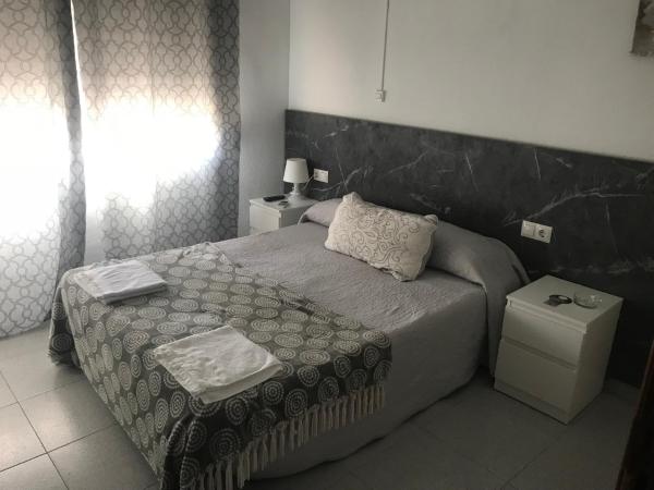 Pensión Barlovento : photo 7 de la chambre chambre double avec salle de bains privative