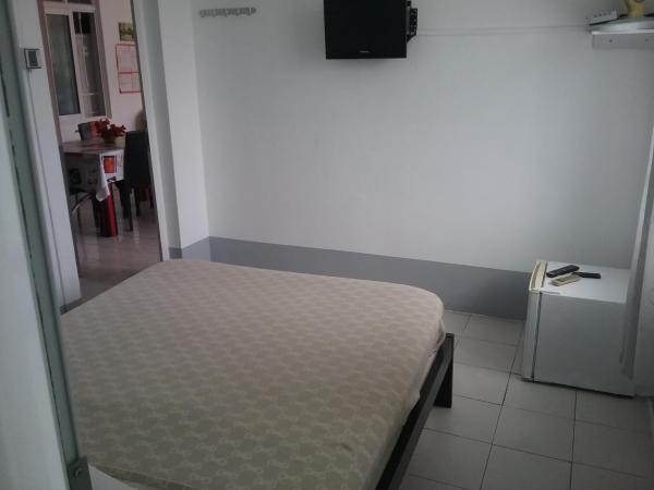 La Plaine Verte Guesthouse : photo 1 de la chambre chambre familiale avec balcon